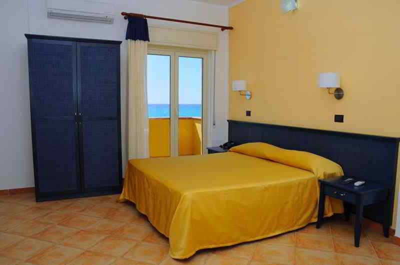 Residence Hotel Antica Perla Сан-Леоне Экстерьер фото